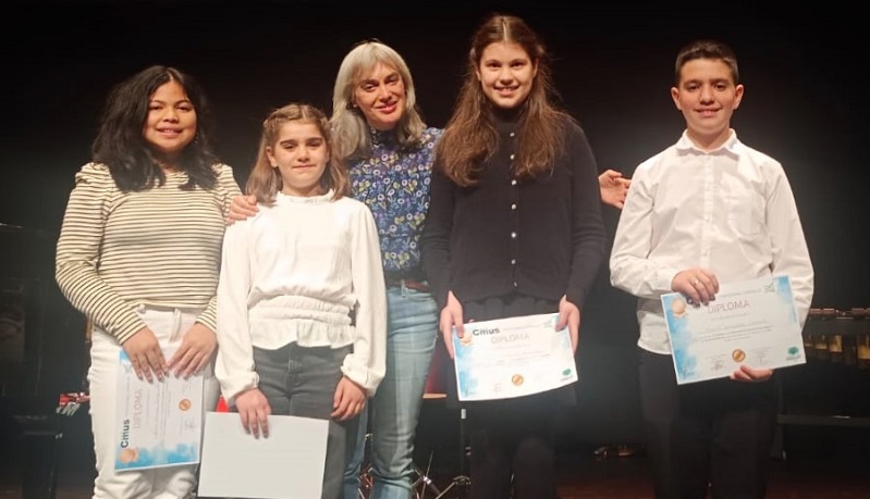 Elisa Cereijo Mosquera, 1 premio; Martn Ordez Cambn, 2 premio, e Sara Eiroa Vila e Mara Emilia Borja Snchez, finalistas